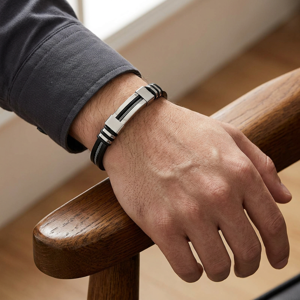 Orion Steel Armband buren på modell
