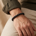 Vulcan Lava Armband buren på modell